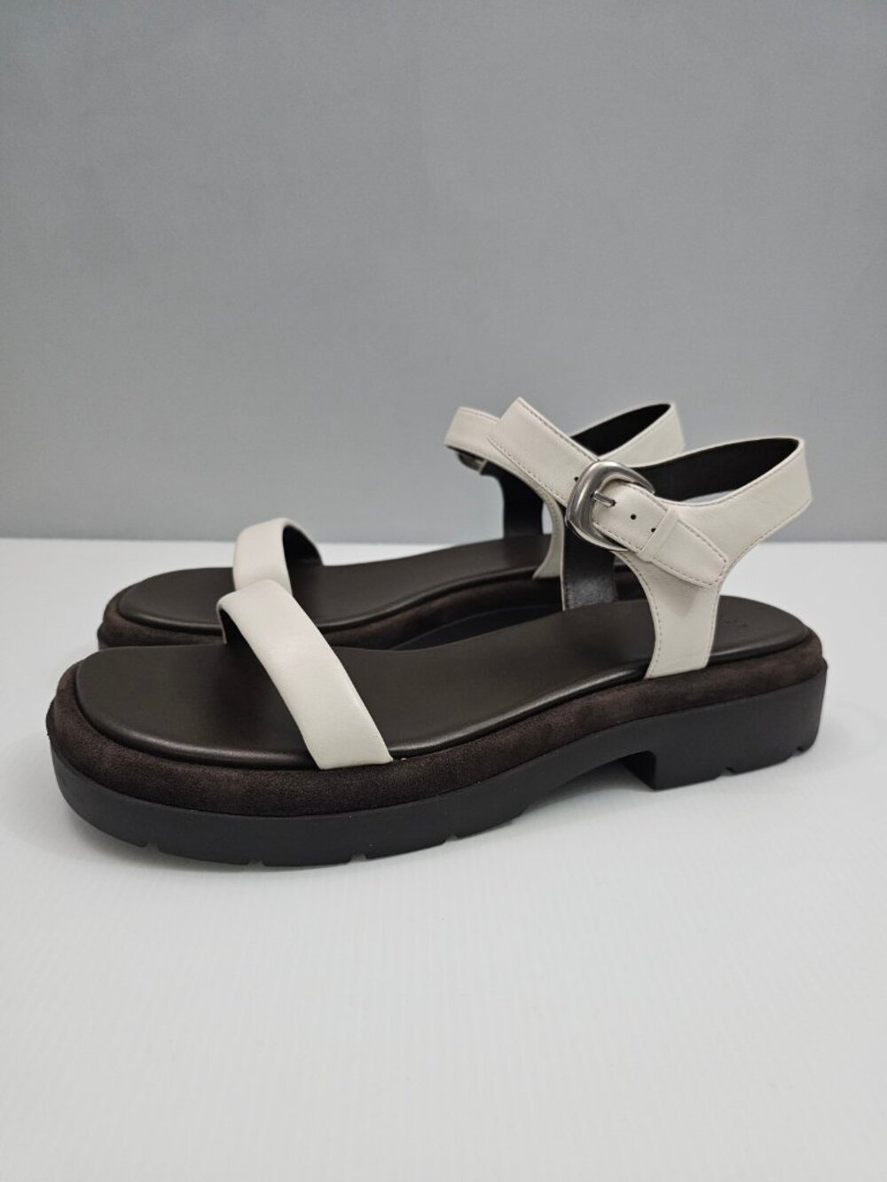 Vince Heloise Platform Sandal Womens 11 White Brown Leather Ankle Strap Lug Sole - Picture 14 of 14